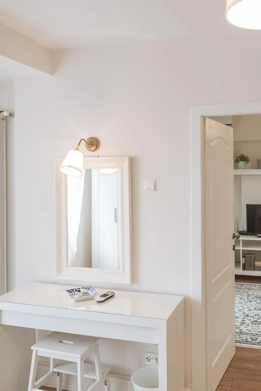 River View - Old City Apartment Bucarest